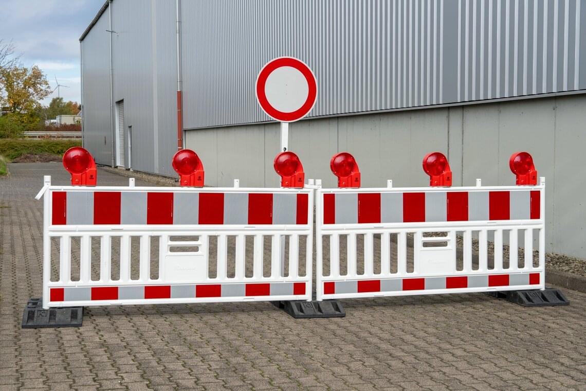 Możliwość klejenia z obu stron